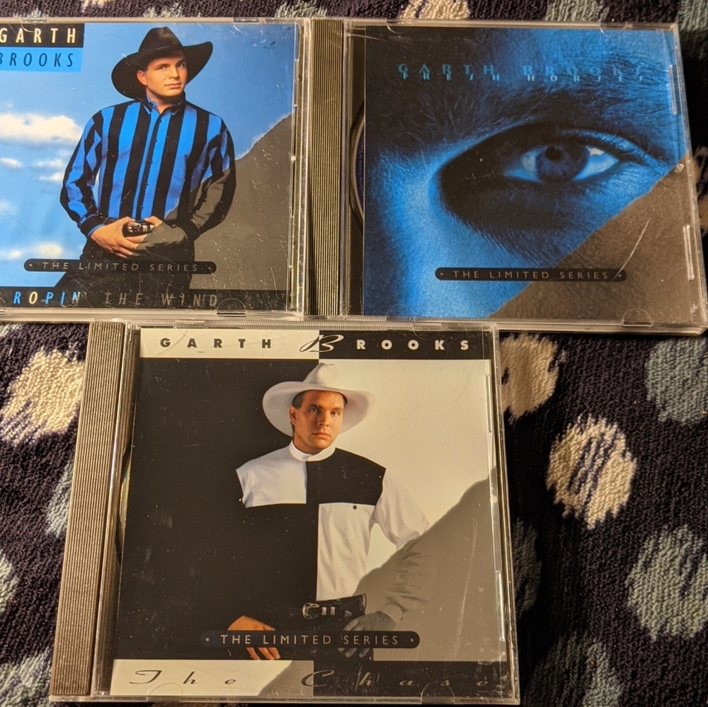 Garth Brooks Music Cds Lot of 3